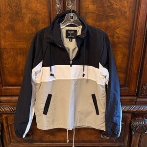 Ashley By 26 International Women’s Black and White and Grey Windbreaker